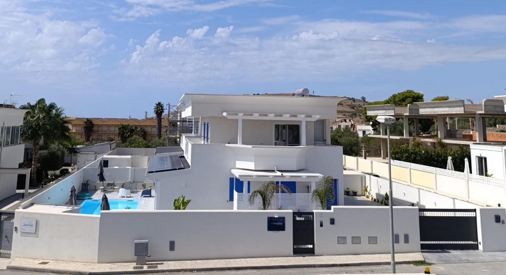 Onda Bianca Luxury Apartments レアルモンテ エクステリア 写真
